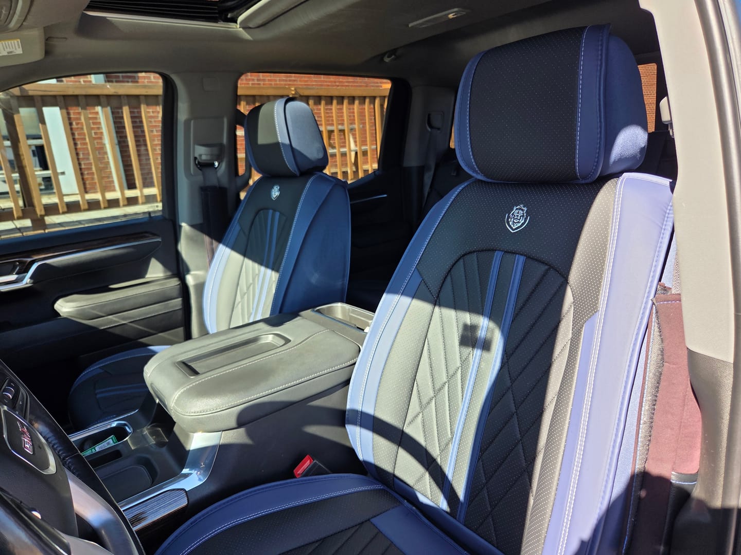 Customer photo review of Black & Navy Car Seat Covers