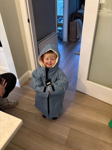 Customer photo review of BEACHBUM KIDS - SEA BLUE BROBE