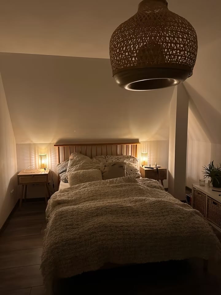 Customer photo review of Roma Çift Kişilik Ahşap Karyola Ceviz