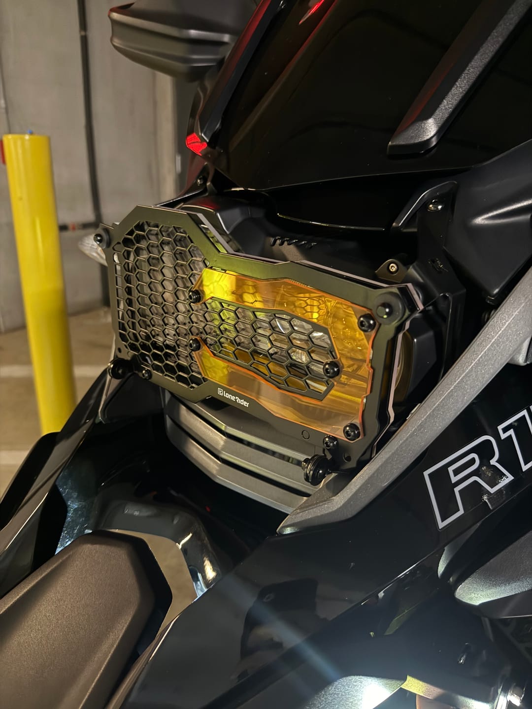 Customer photo review of Headlight Guard Kit BMW R1200/1250 GS / ADVENTURE LC (Liquid Cooled) - [Patent Pending]
