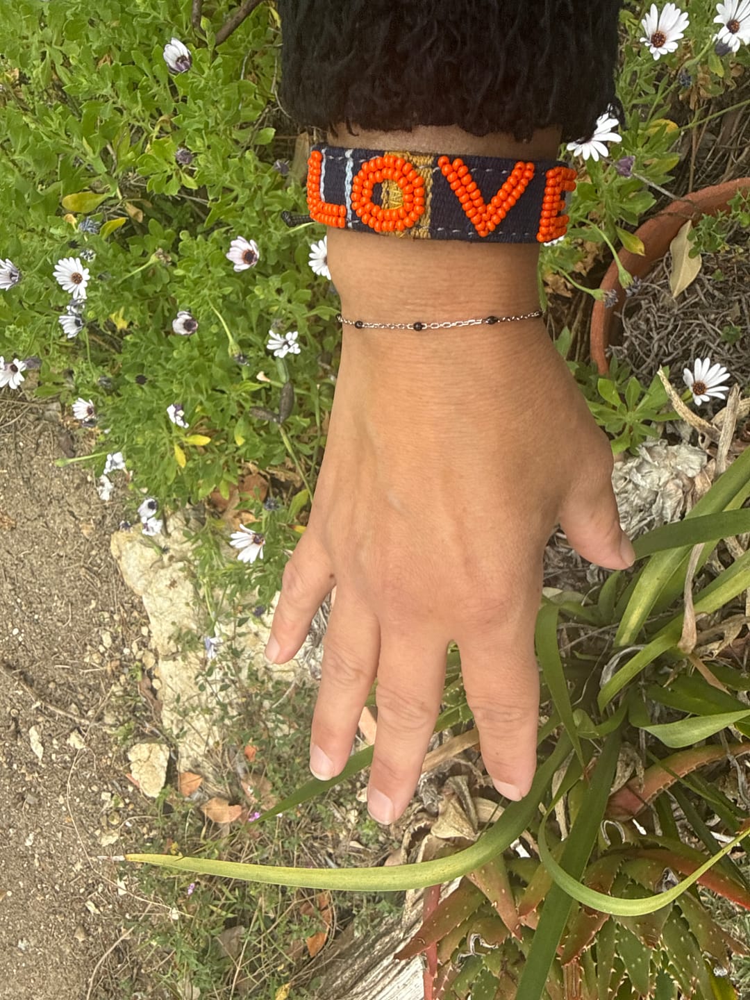 Customer photo review of Mara Baule LOVE Bracelet - Orange