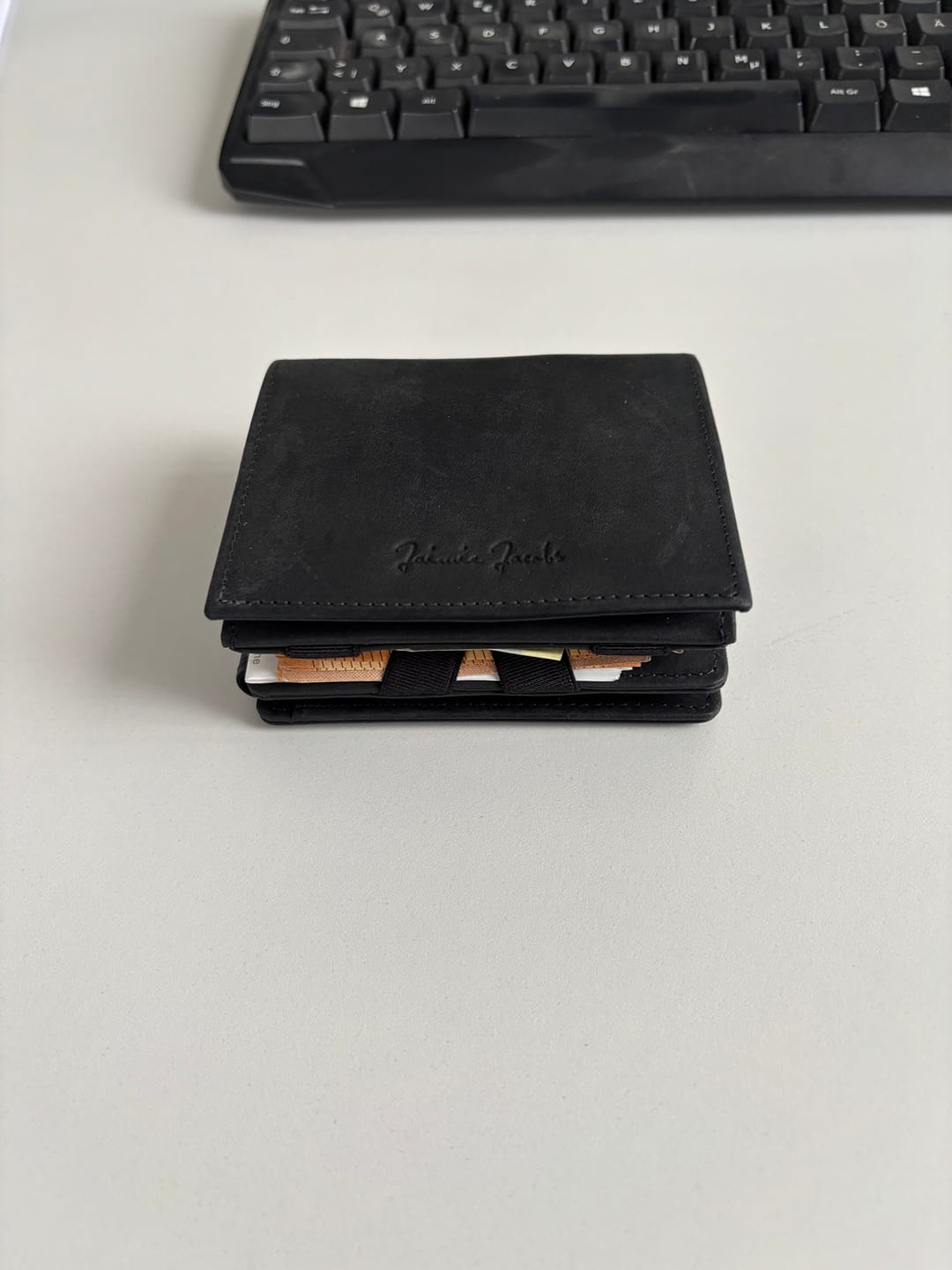 Customer photo review of Flap Boy XL - Magic Wallet with Coin Pocket