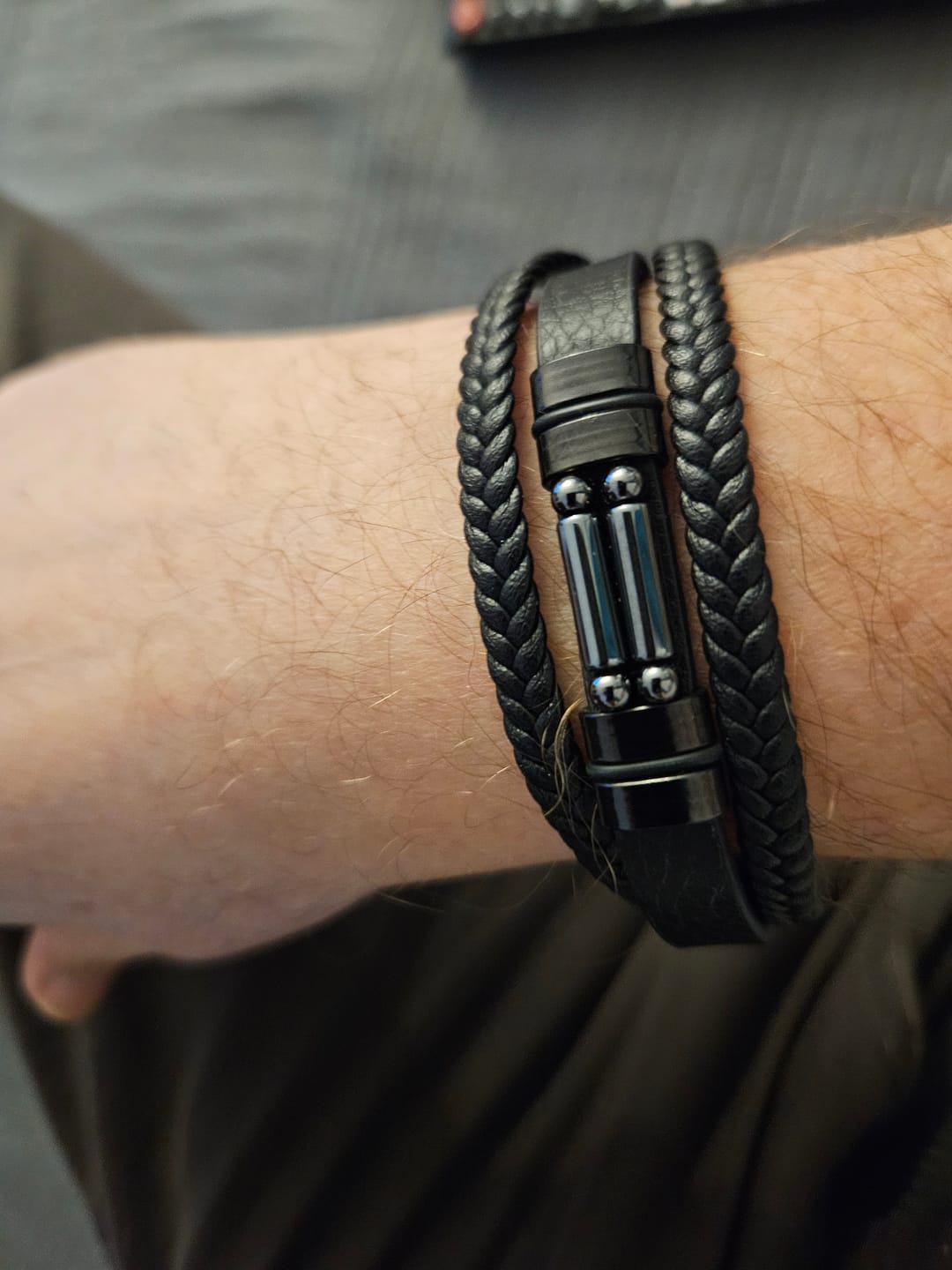 Customer photo review of Buddha Stones Tigerauge Lazurit Hämatit Bildjaspis Schwarzer Onyx Stärke Mehrschichtiges Lederarmband