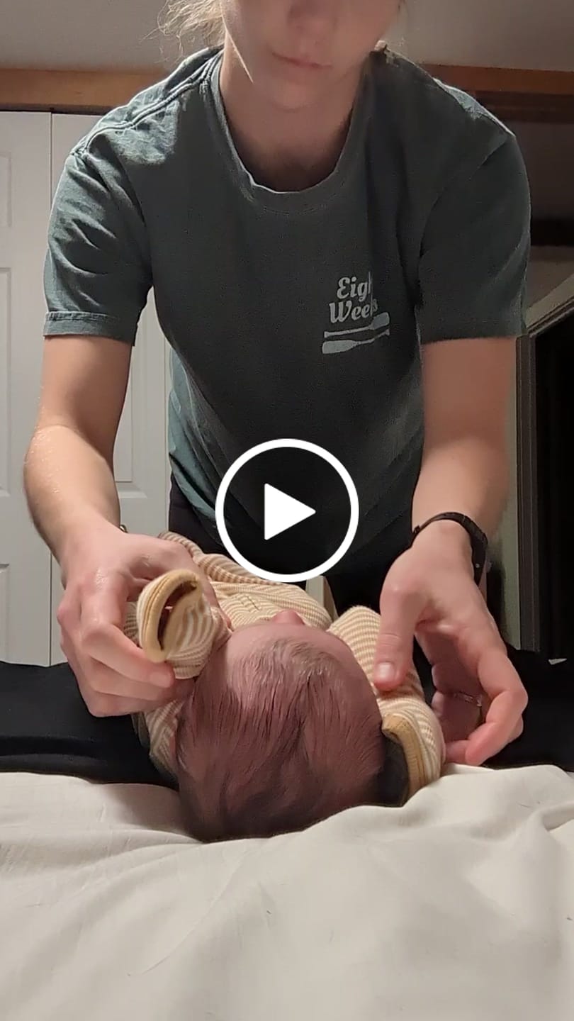 Customer video review of Merino Travel Adventure Blanket