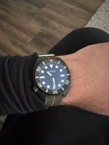 Customer photo review of Titan