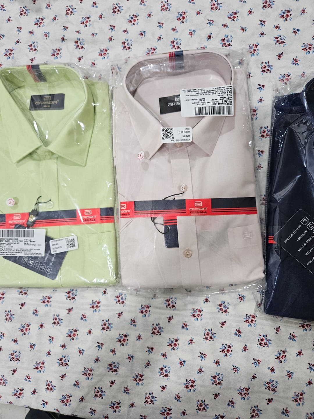 Customer photo review of Super Soft - Pale Green Formal Shirts for Men | Ariser