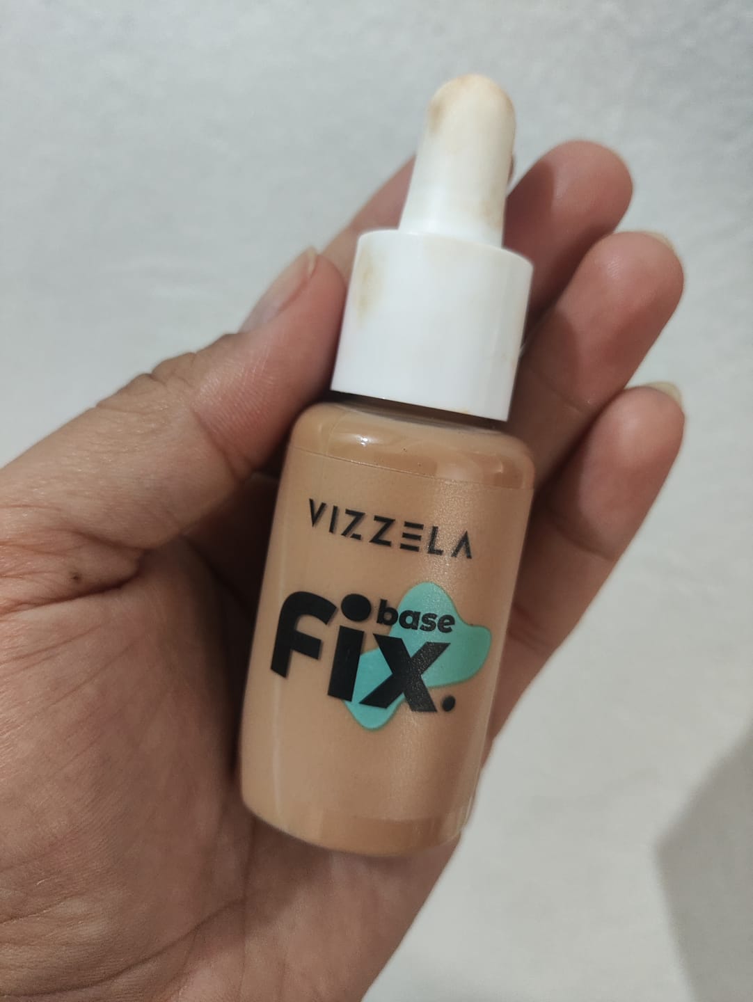 Customer photo review of Base Líquida FIX - Vizzela
