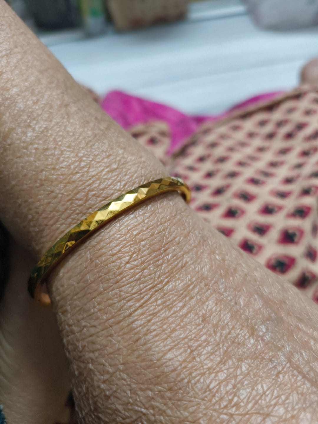 Customer photo review of Gilded Haze Bangle Bracelet