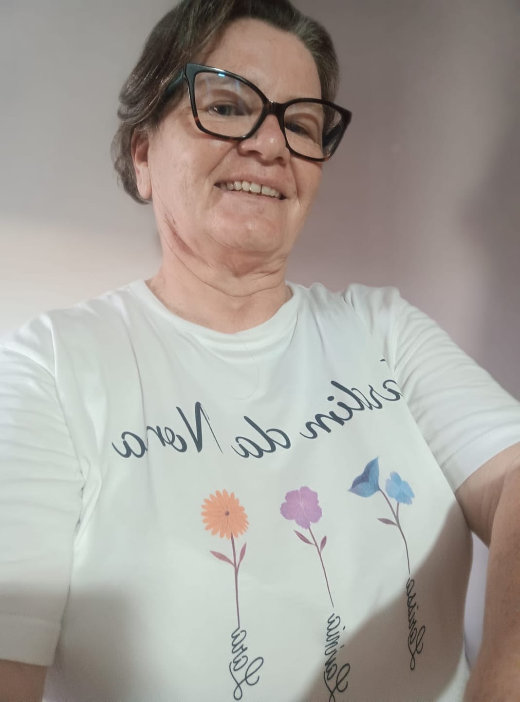 Customer photo review of Camiseta Personalizada Jardim da Vovó - BRANCA - Algodão 100%