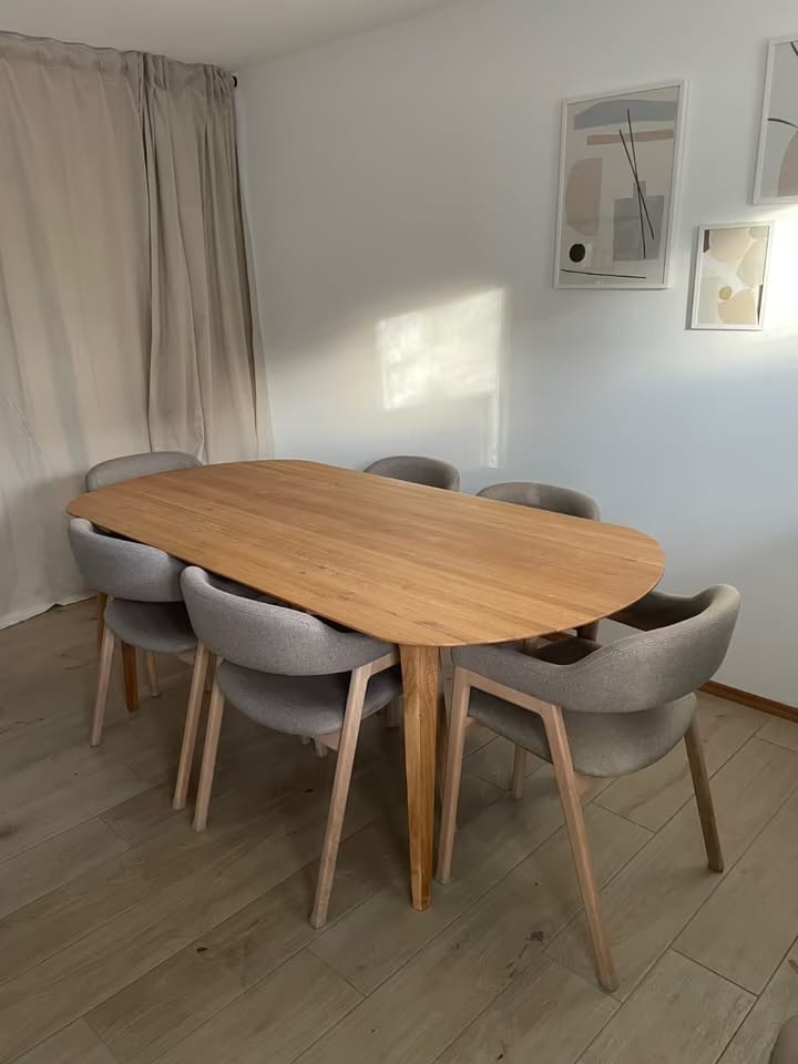 Customer photo review of Riko Oval Ahşap Yemek Masası Meşe