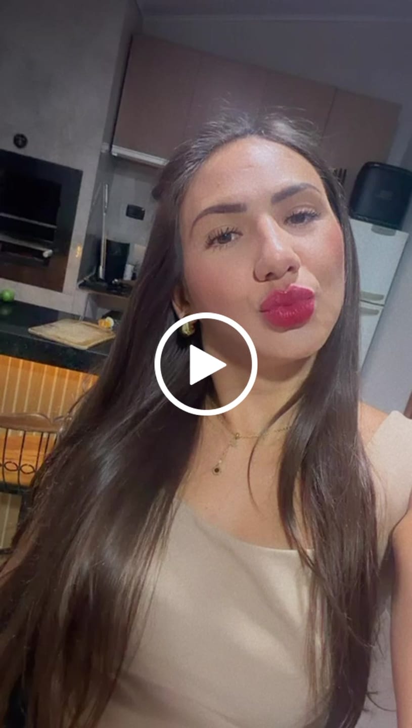 Customer video review of Colar Gravatinha Athenas Banhado em Ouro 18k