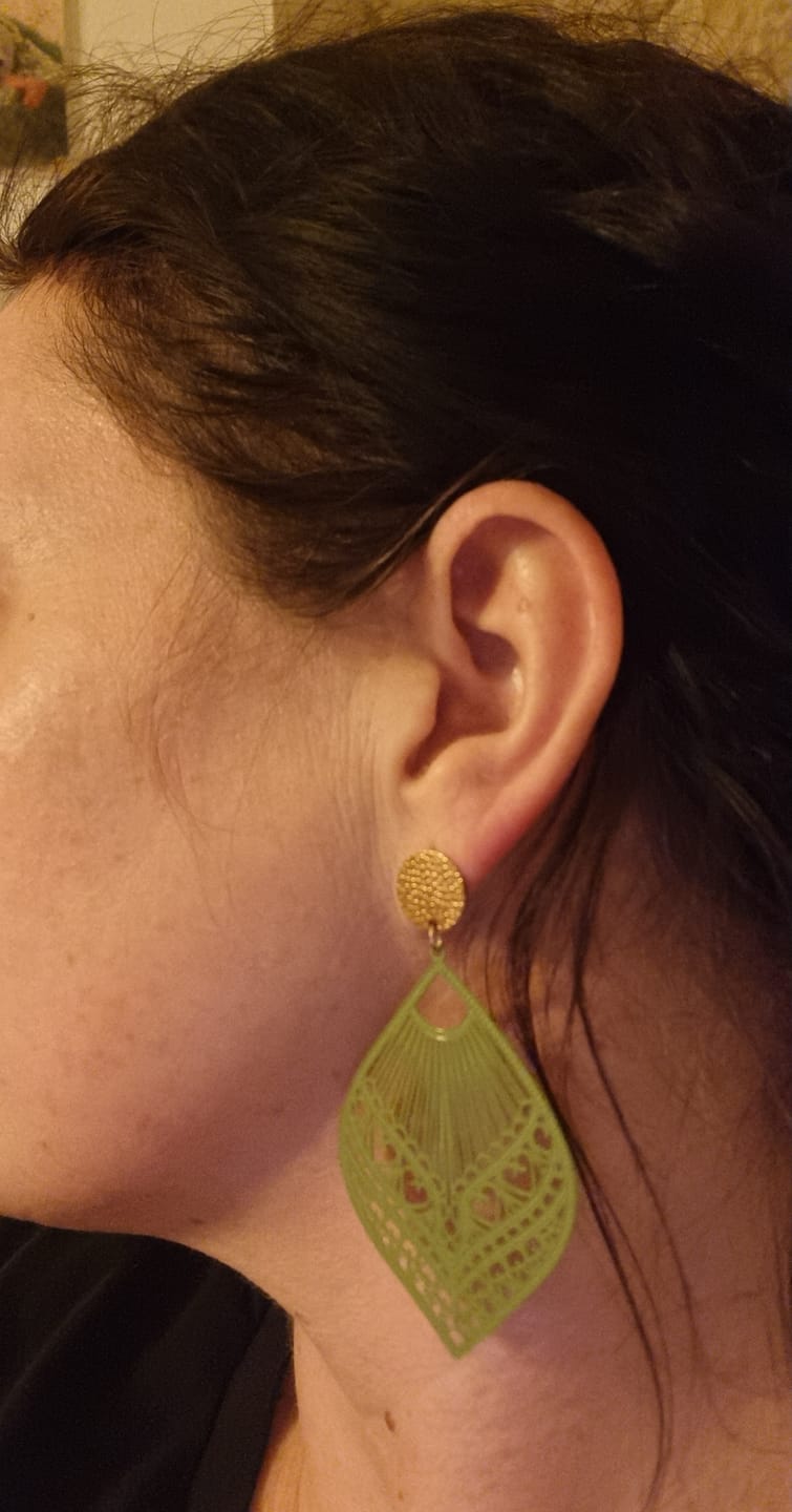 Customer photo review of Ohrring Laila grün