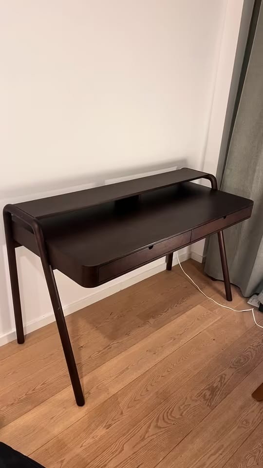Customer photo review of Adel Çekmeceli Ahşap Çalışma Masası Ceviz