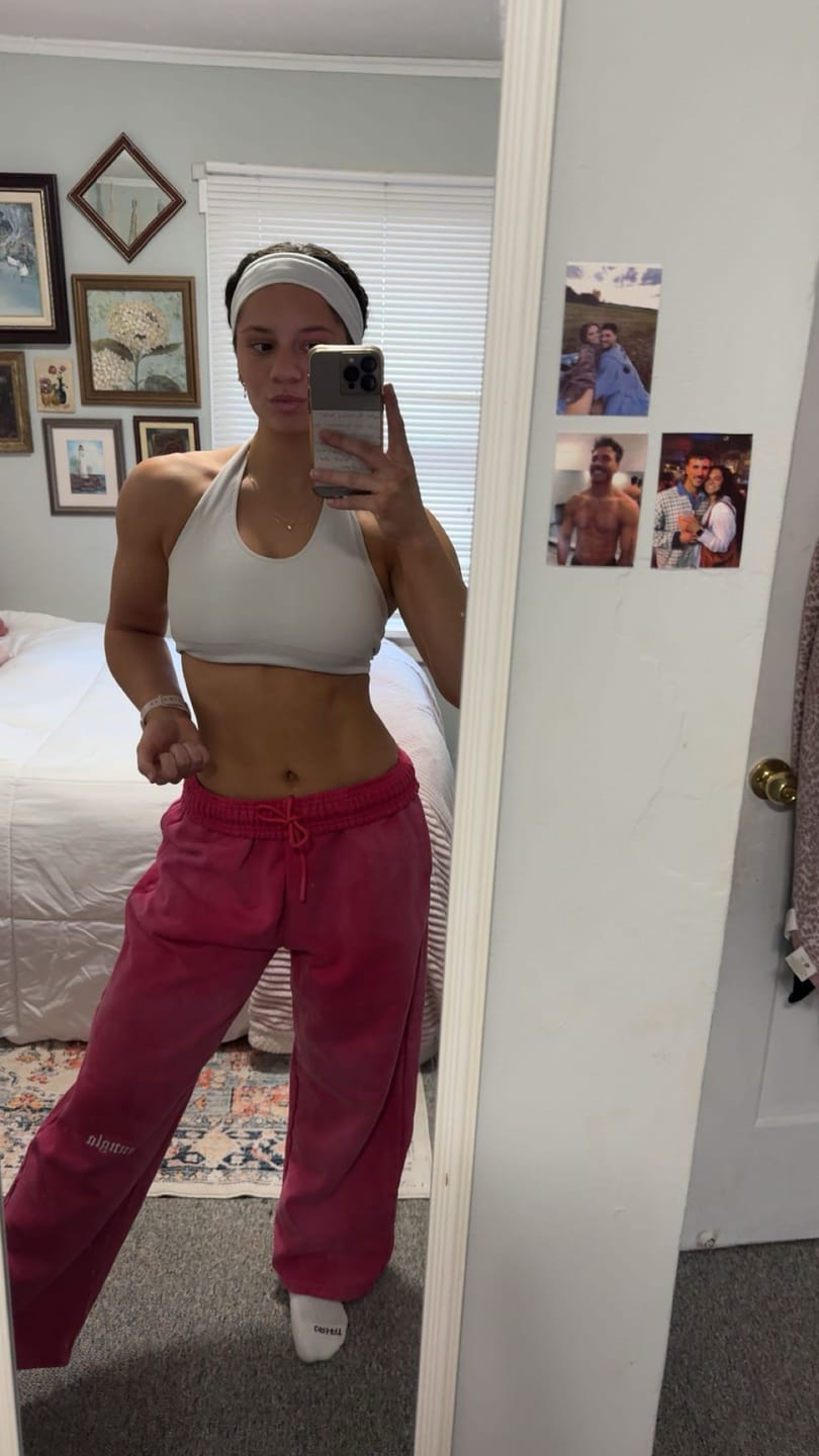Customer photo review of 2129 - Core Baggy Sweats