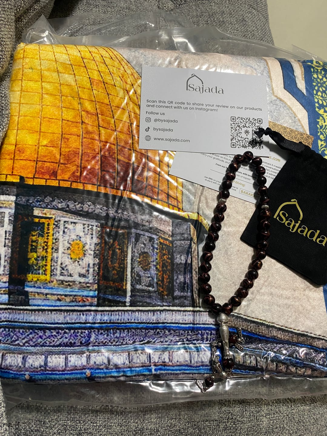 Customer photo review of Al Aqsa WaterColour  Padded Prayer Mat