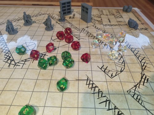 Customer photo review of Dwarf Cut Red Gemstone Glass Premium DND Dice Set