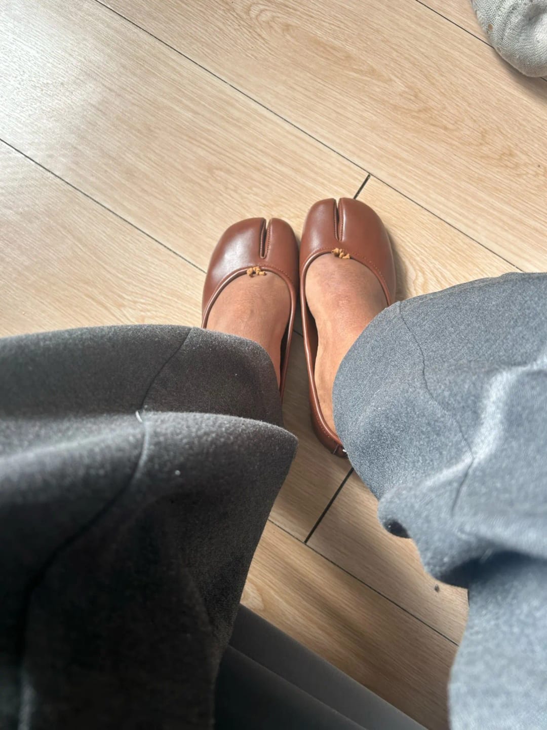 Customer photo review of Elizabeth Split Toe Ballet Flats
