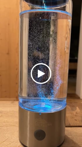 Customer video review of Die Wasserstoff Flasche für bessere Gesundheit & mehr Energie ''HydroVive'' - das Original
