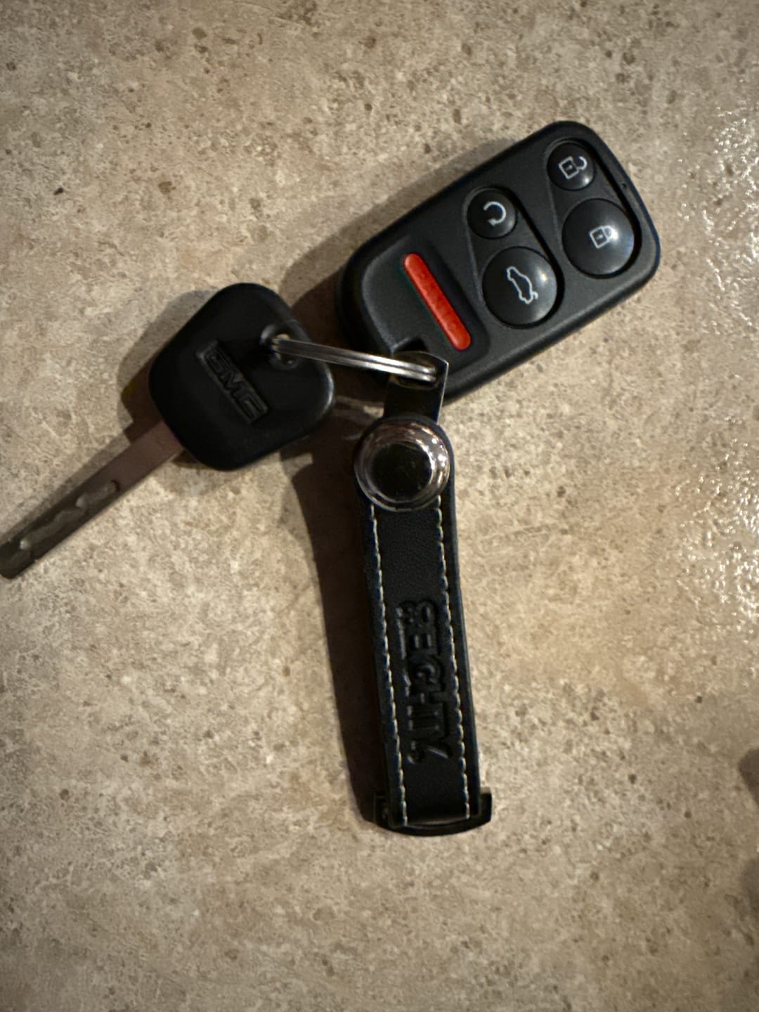 Customer photo review of 80Eighty® Classy Leather Keychain