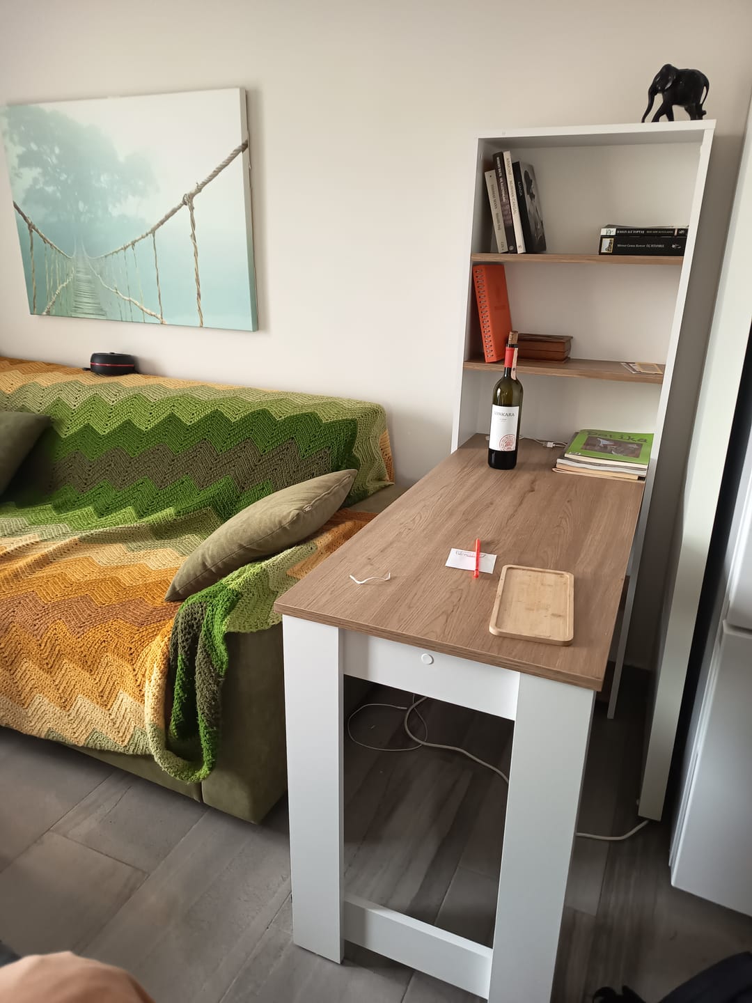 Customer photo review of Rani JA102 Masa Raflı Dekoratif Mutfak Yemek Masası Sepet Ceviz - Beyaz