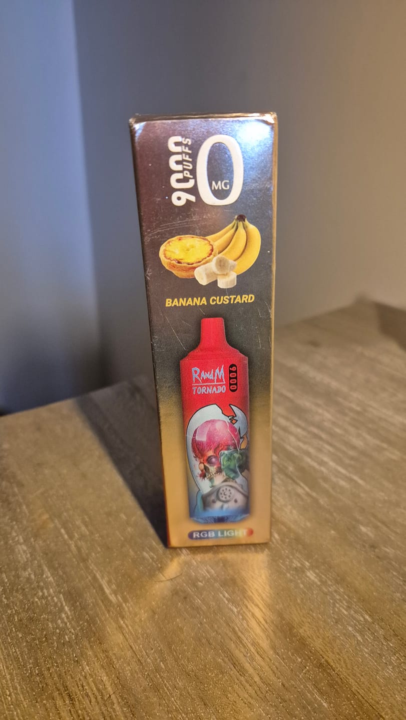 Customer photo review of RandM 9000 Puffs Zero Nicotine Disposable Vape