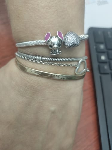 Customer photo review of CHARM LILO Y STICH DISNEY PANDORA PLATA .925 + KIT DE REGALO