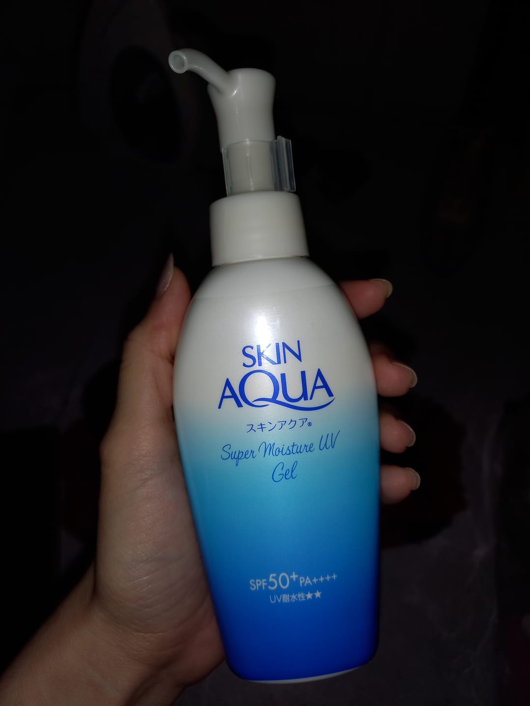 Customer photo review of Skin Aqua UV Super Moisture Gel Pump SPF 50+ PA++++ 140g