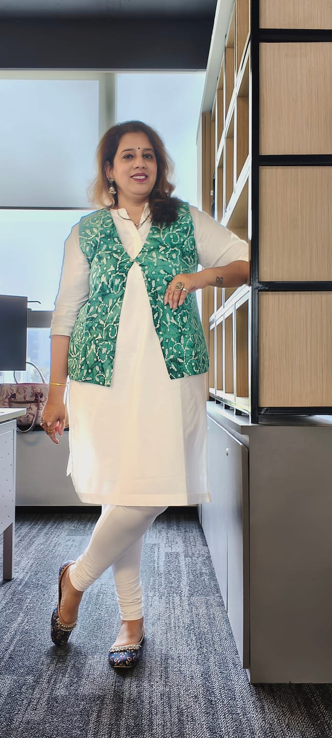 Customer photo review of Women White Airy Linen Long Kurta