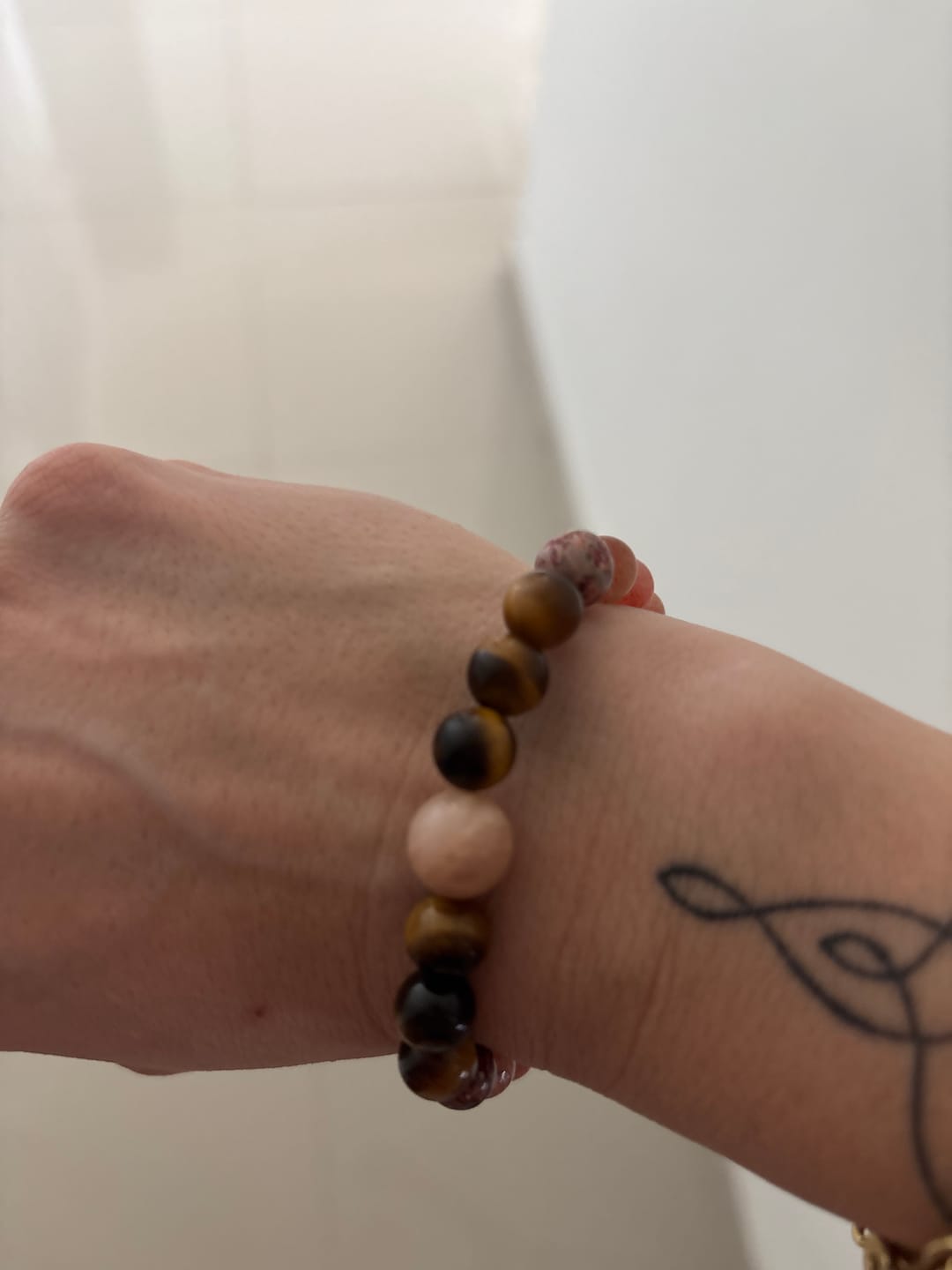 Customer photo review of Pulsera Zodiacal Leo ♌ (8 mm)
