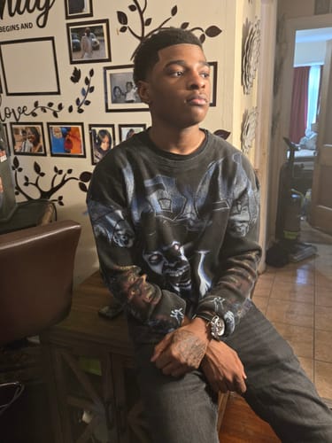 Customer photo review of Vale Forever Fear Thermal L/S Tee Black