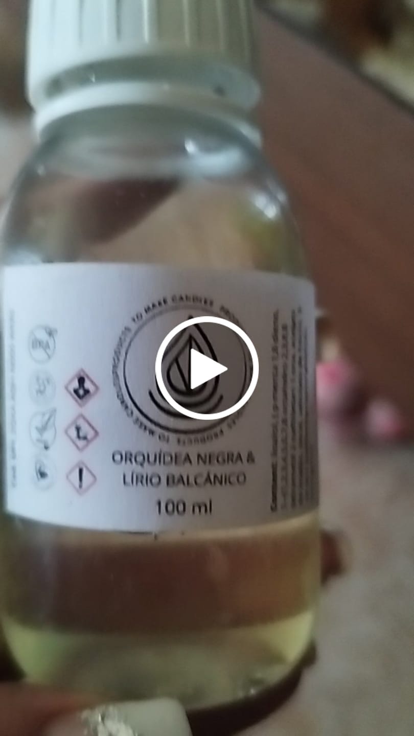 Customer video review of Fragancia ORQUÍDEA NEGRA & LIRIO BALCÁNICO