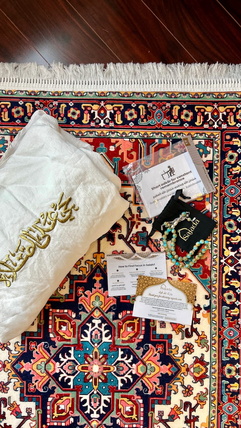 Customer photo review of Tajalli Padded Prayer Mat