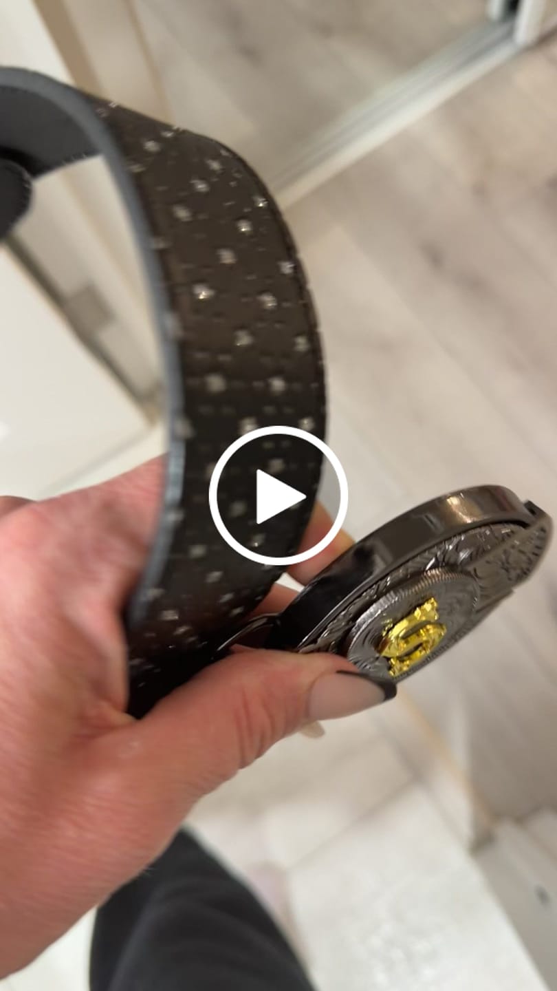 Customer video review of Two-Tone Initial Letter DIY Hidden Knife Buckle Leather Belt