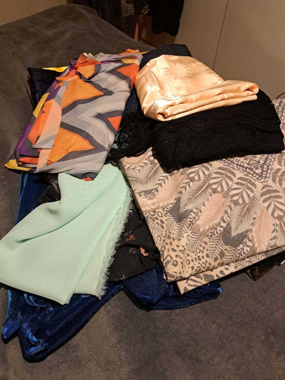 Customer photo review of 50p A Metre: Print & Plain Fabric Bundle
