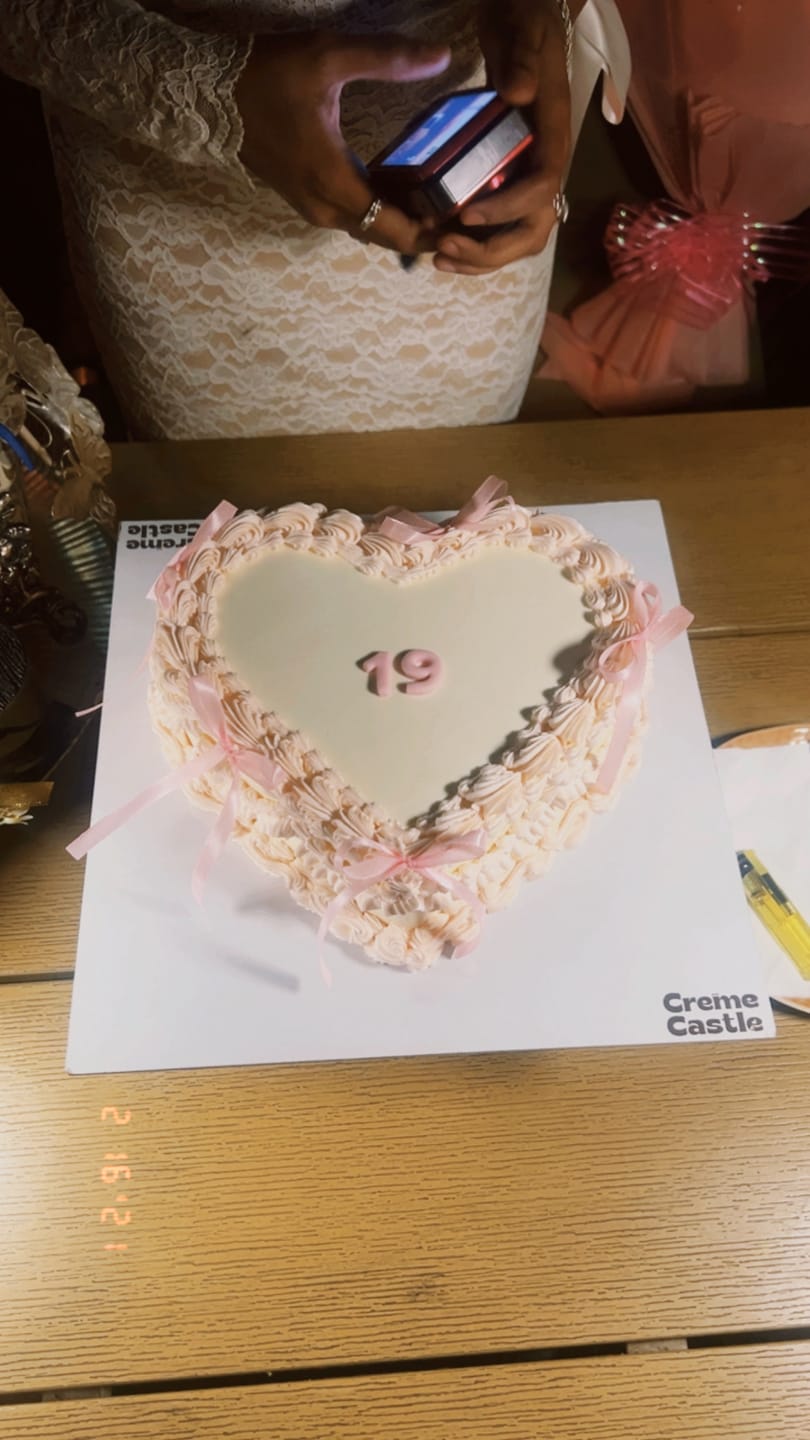 Customer photo review of Vintage heart shape ribbon cake