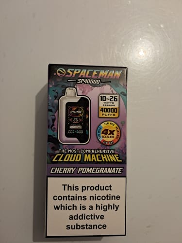 Customer photo review of SMOK Spaceman - SP40000 - 40000 Bouffées - 2% de nicotine - Puff Jetable / Vape Disposable
