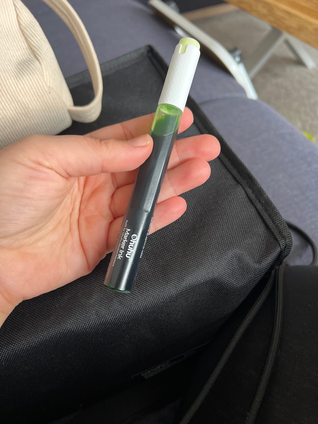 Customer photo review of Ohuhu Marker Ink YG06 / GY7 Refill for Alcohol marker