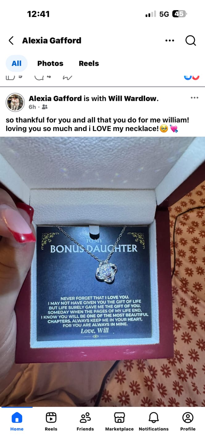 Customer photo review of To My Bonus Daughter - Love Knot Gift Set - SS499