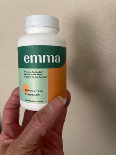 Customer photo review of Emma