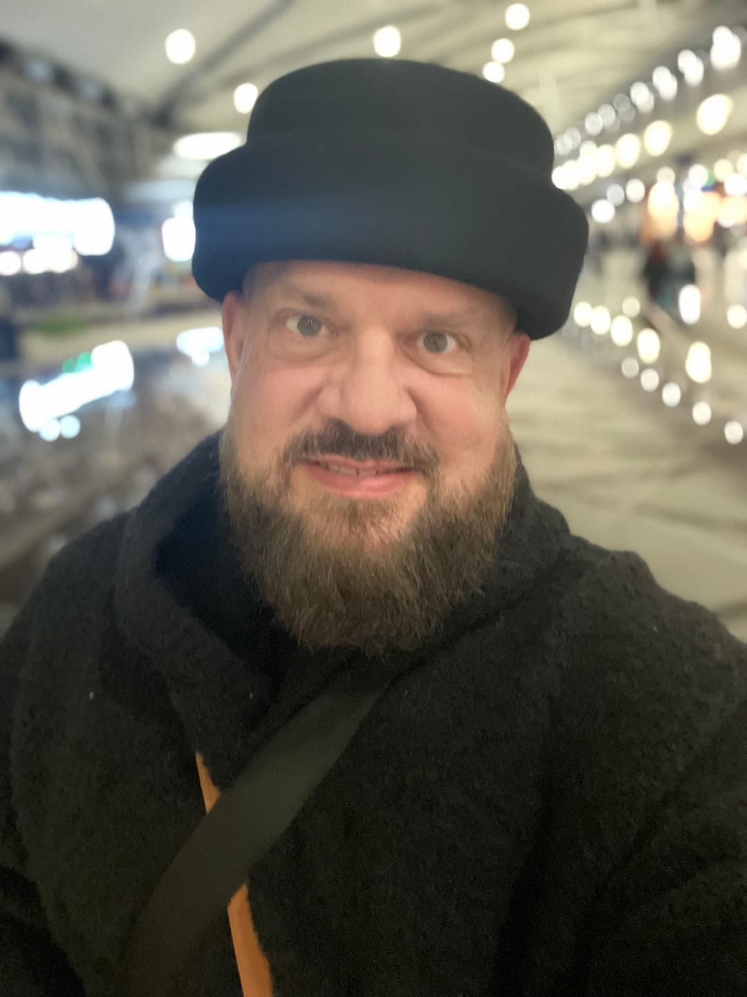 Customer photo review of London Pillbox Hat - Black