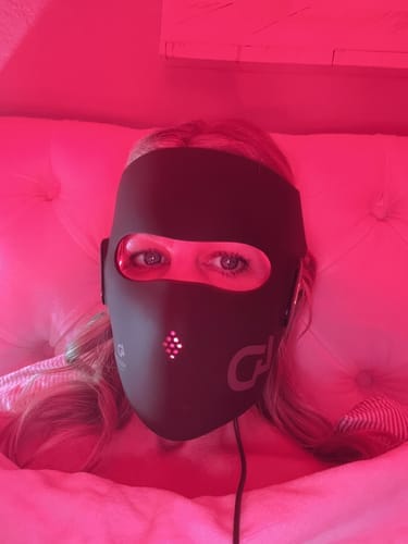 Customer photo review of JOVS 4D Laser Light Therapy Mask