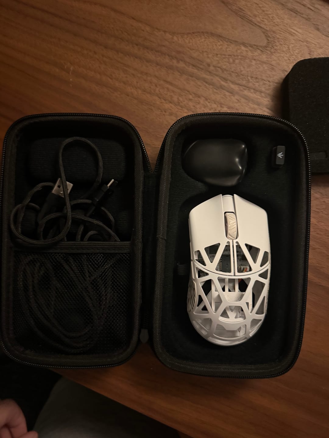 Customer photo review of WLMouse Beast X Max Magnezyum Wireless Mouse
