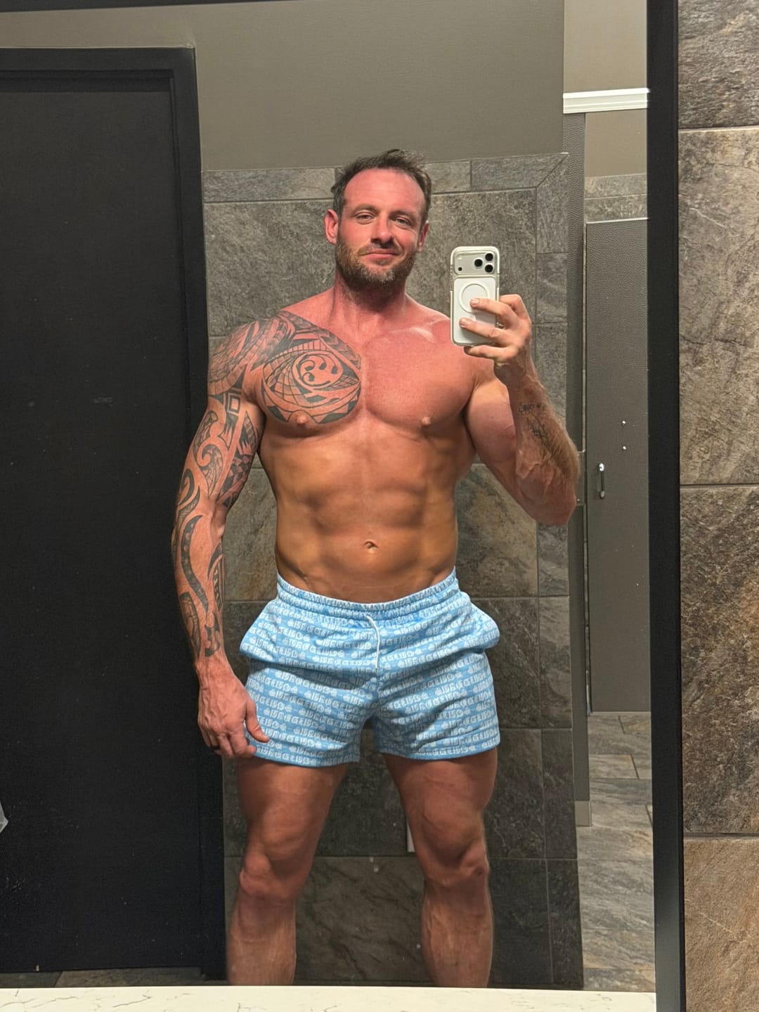 Customer photo review of Mesh Shorts 4" Inseam