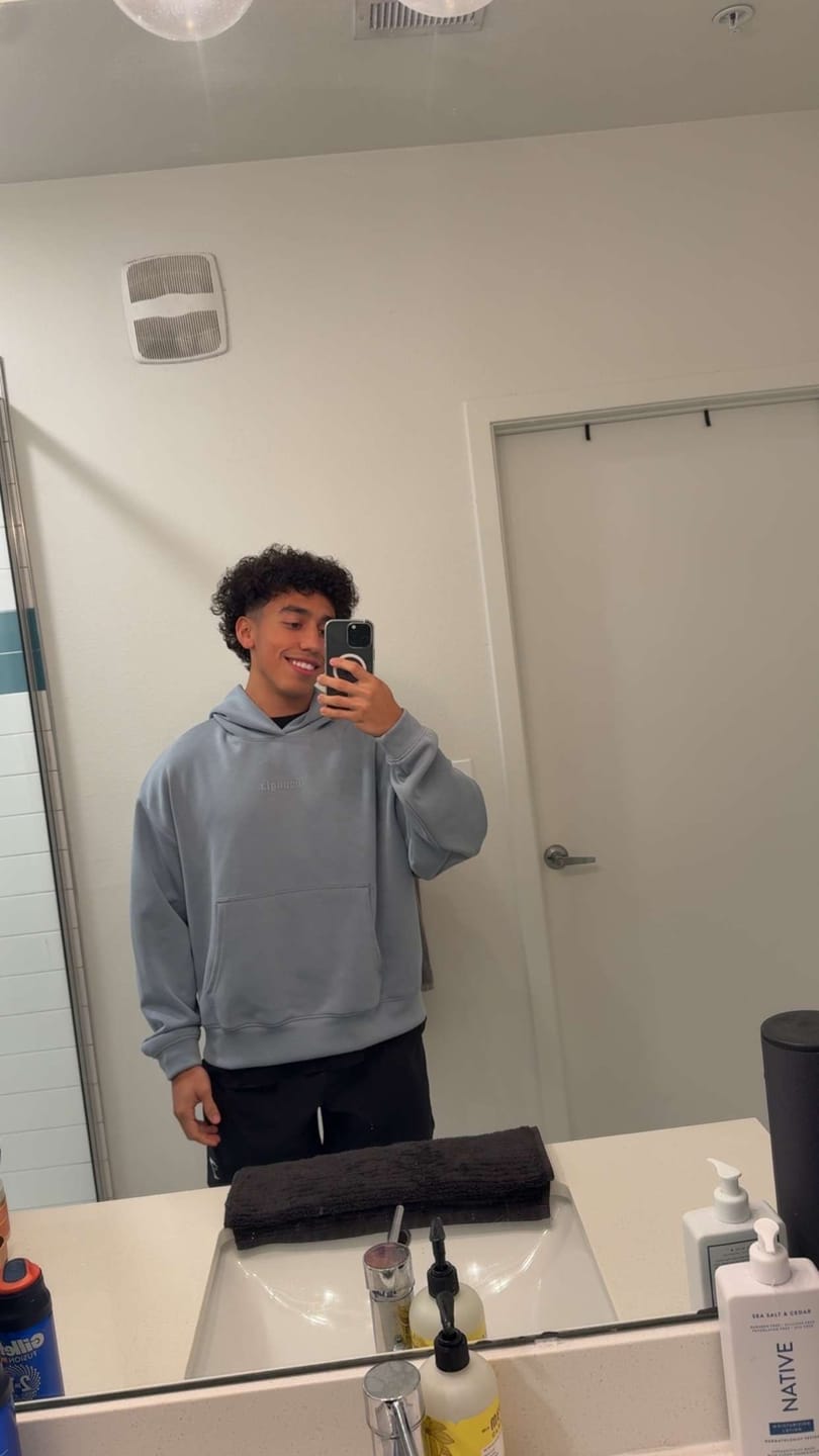 Customer photo review of 5216 - Soft AF Pullovers
