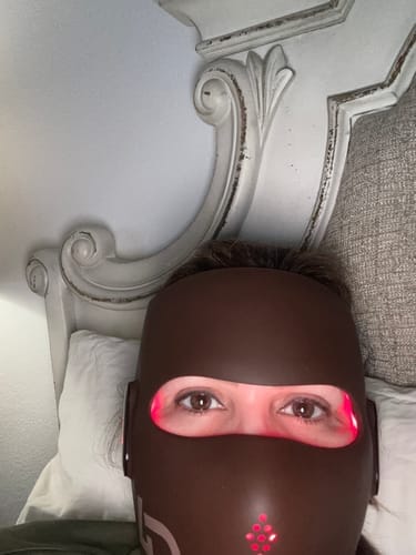 Customer photo review of JOVS 4D Laser Light Therapy Mask
