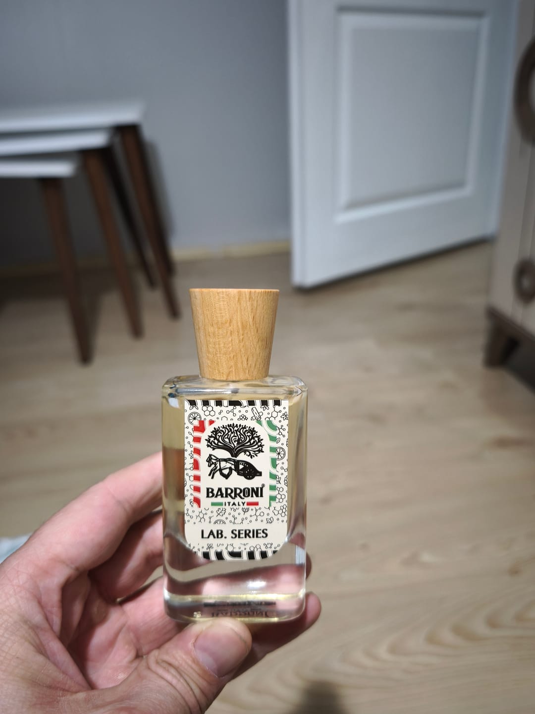 Customer photo review of SIDE EFFECT EXTRAIT DE PARFUM