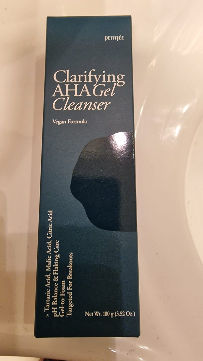 Customer photo review of Petitfee AHA Clarifying Gel Cleanser (100g)
