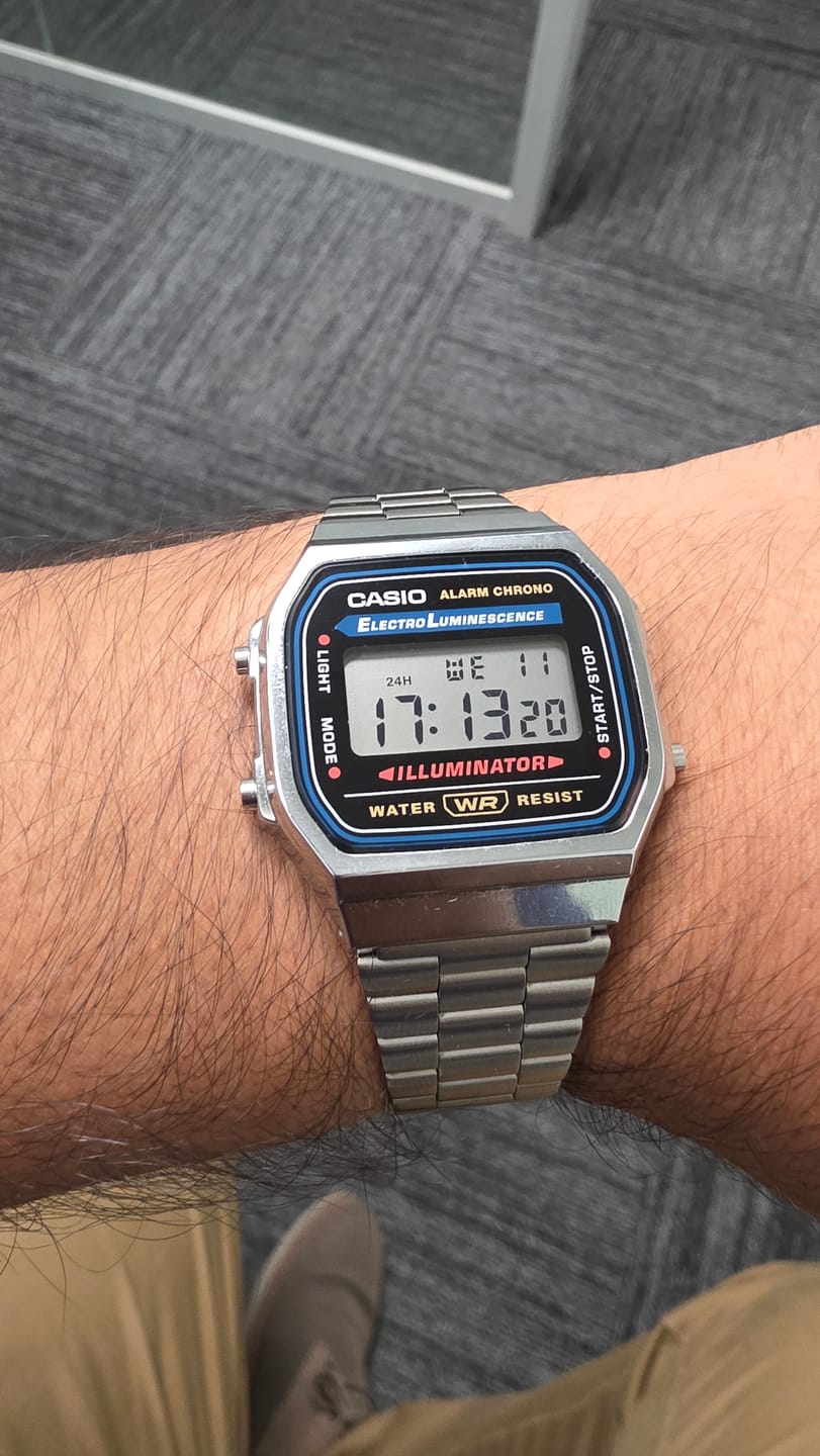 Customer photo review of Reloj Casio Vintage A168WA-1WDF Electroluminescence Plateado