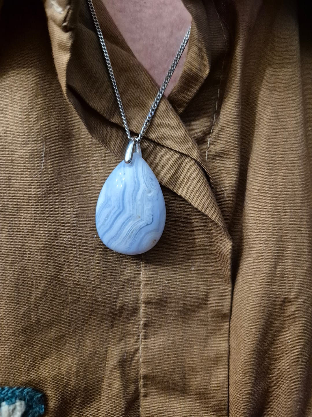 Customer photo review of Pendentif en Calcédoine