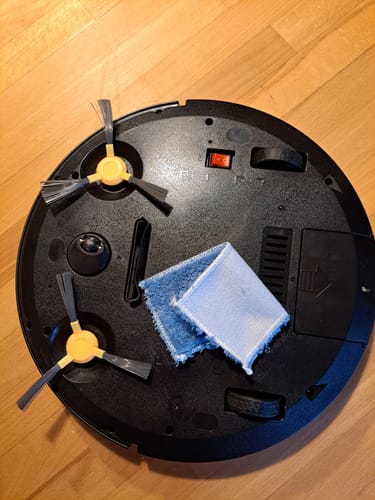 Customer photo review of HOME BUDDY –  3 in 1 Saugroboter mit Wischfunktion